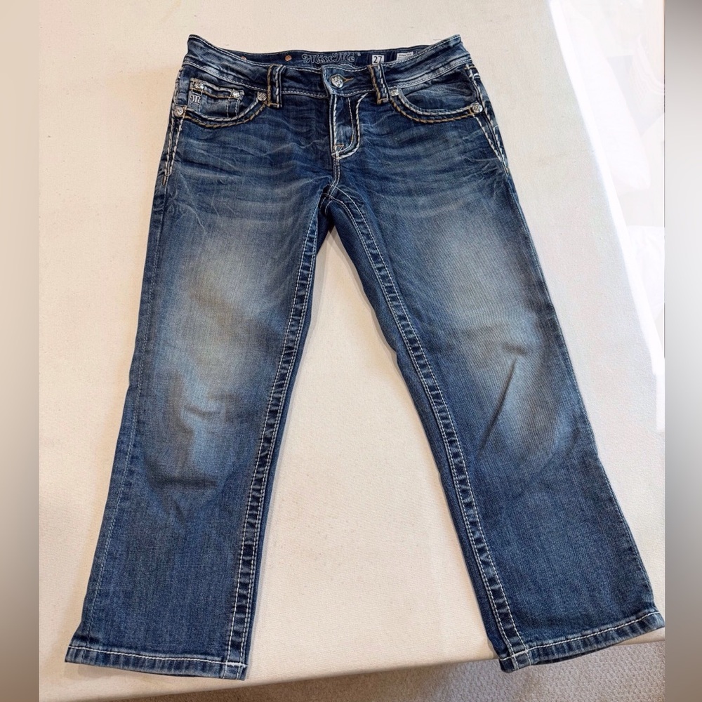 Miss Me Jean Capri Size 27